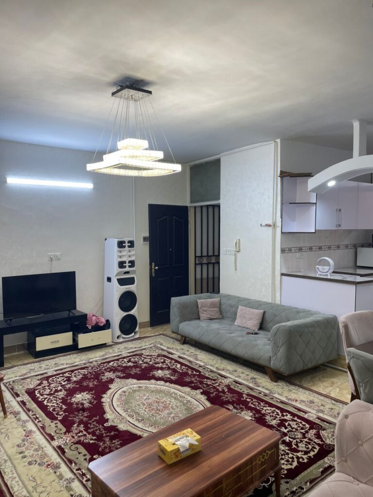 آشپزخانه آپارتمان میدان شعبه